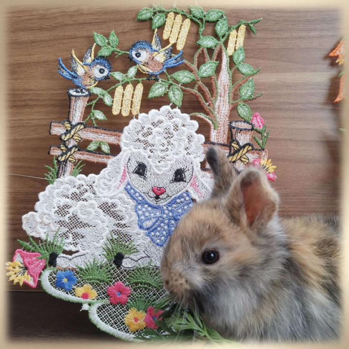 Fensterbild Schäfchen - Blaumeisen - Vogtländische Spitze - 31x21cm