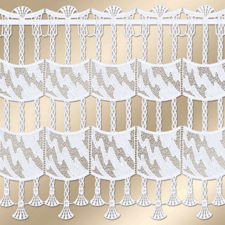 Spitzengardine Emilia Plauener Spitze Feenhausgardine weiß