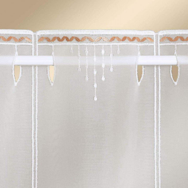 Bestickte Scheibengardine Winterspaß mit Schneemann Plauener Spitze