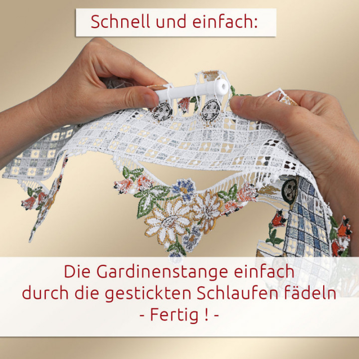 Feenhausgardine Johanna blau – Vogtländischer Spitze – 18 cm hoch