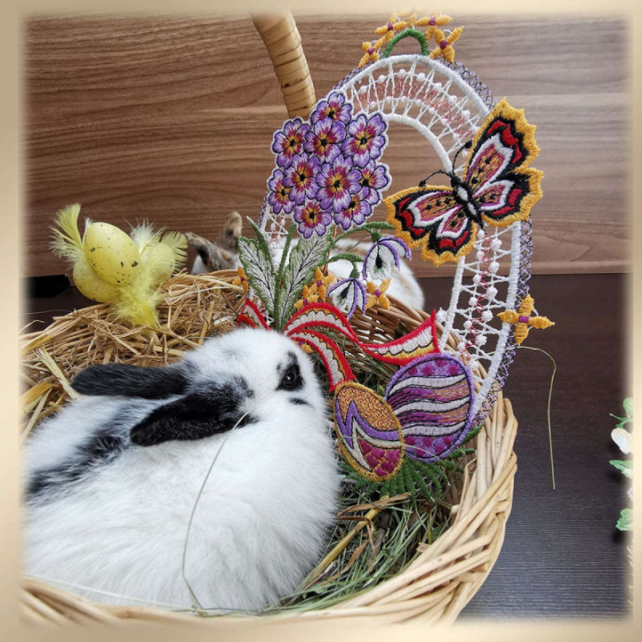 Fensterbild Osterei mit Schmetterling - Vogtländische Spitze
