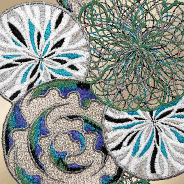 Fensterbild Miran Plauener Spitze Kreise blau-grün