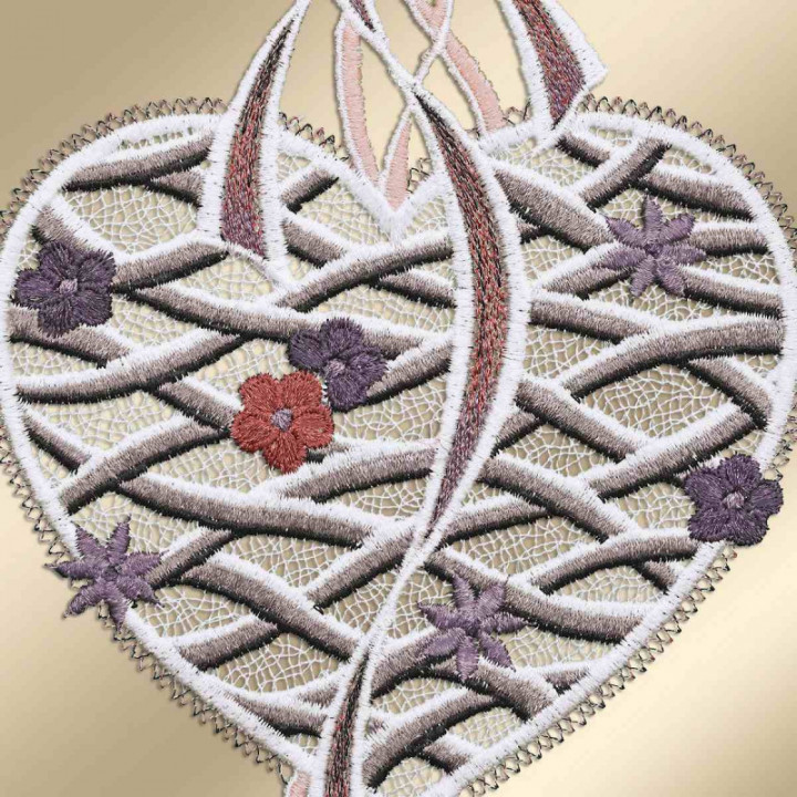 Fensterbild Herz mit Schleife Plauener Spitze