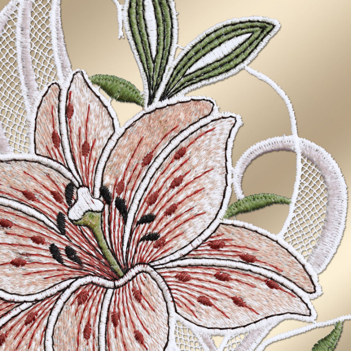 Fensterbild LeFensterbild Leila - Lilie rosa - echte Vogtländische Spitze - 33x18ila mit Lilie in rosa Plauener Spitze