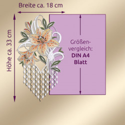 Fensterbild Leila mit Lilie gelb | Echte Vogtländische Spitze 33x18 cm
