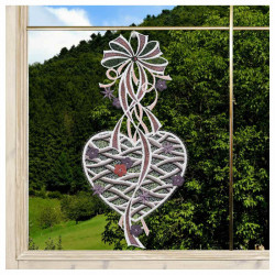 Fensterbild Herz mit Schleife Plauener Spitze